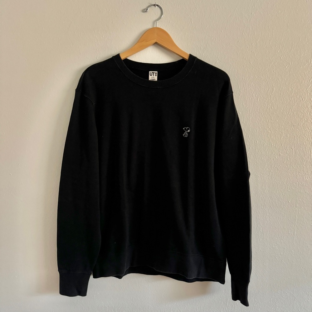 Uniqlo x Kaws x Peanuts - Snoopy Embroidered Logo Crewneck Pullover Sweatshirt